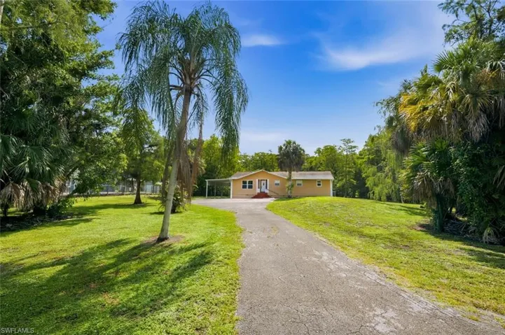 160 19th St Nw, Naples, Florida 34120