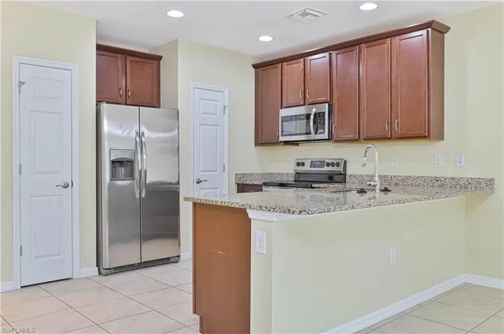 3739 Crofton Ct, Fort Myers, Florida 33916