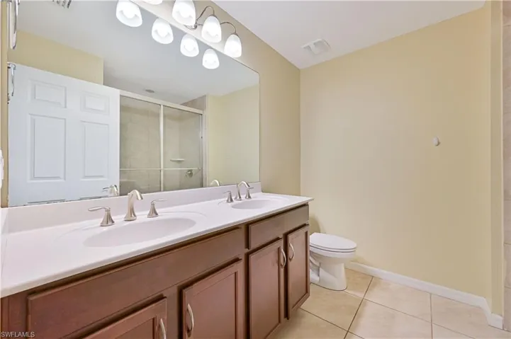 3739 Crofton Ct, Fort Myers, Florida 33916