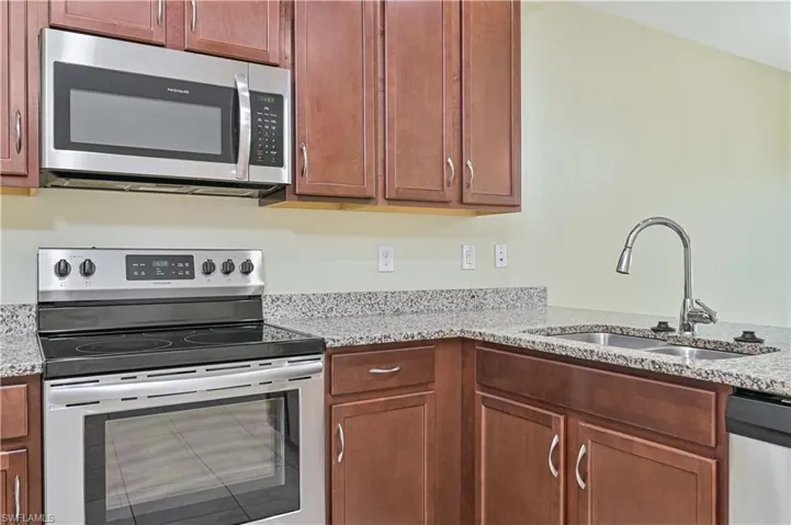 3739 Crofton Ct, Fort Myers, Florida 33916
