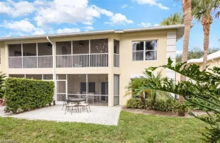 1240  Shady Rest  LN, Naples, FL 34103
