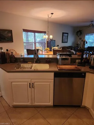 1240  Shady Rest  LN, Naples, FL 34103