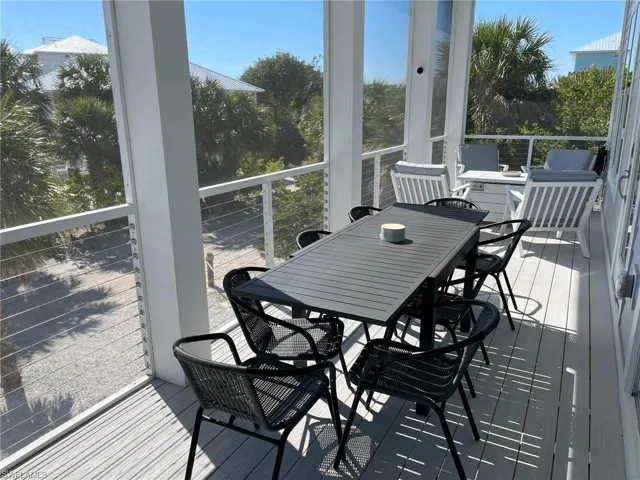 Screened Balcony