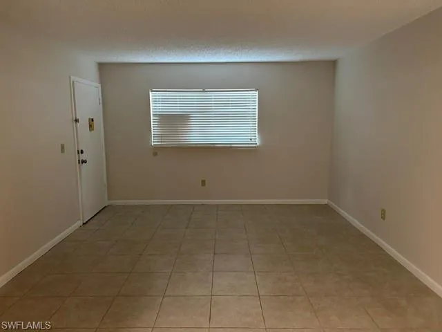1518 Edgewater Cir 2a, Fort Myers, Florida 33919