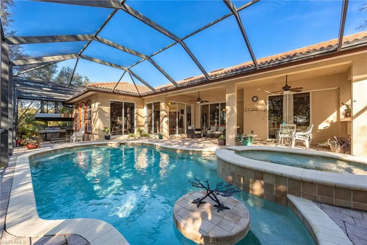 22912 Dayflower Ln, Alva, Florida 33920