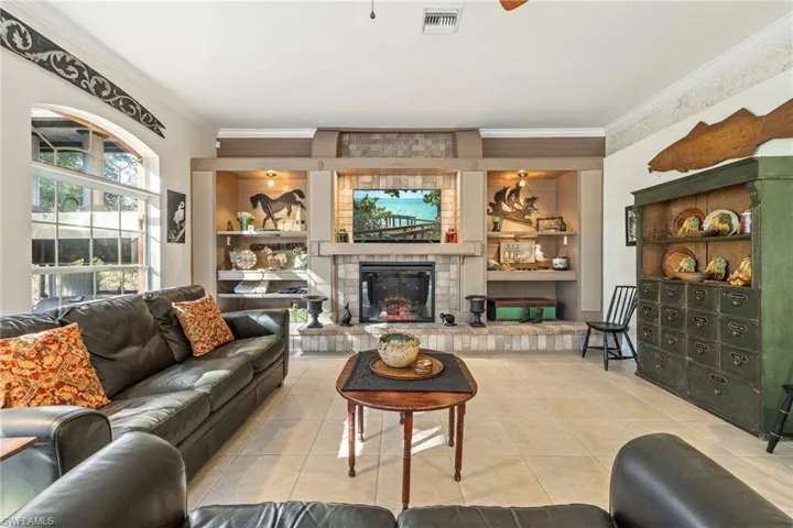 22912 Dayflower Ln, Alva, Florida 33920