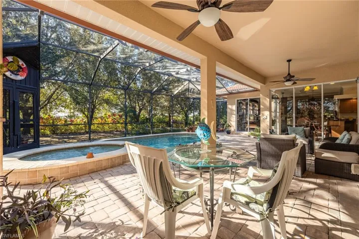 22912 Dayflower Ln, Alva, Florida 33920