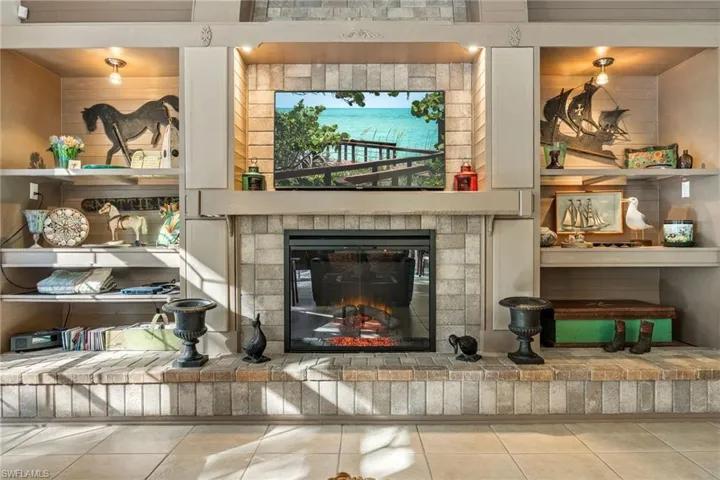 22912 Dayflower Ln, Alva, Florida 33920