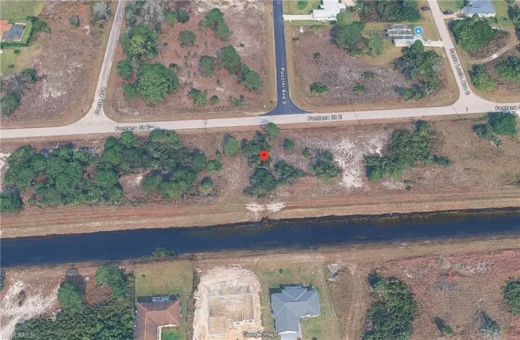 1122 Fontana St E, Lehigh Acres, Florida 33974