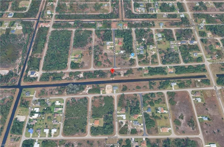 1122 Fontana St E, Lehigh Acres, Florida 33974