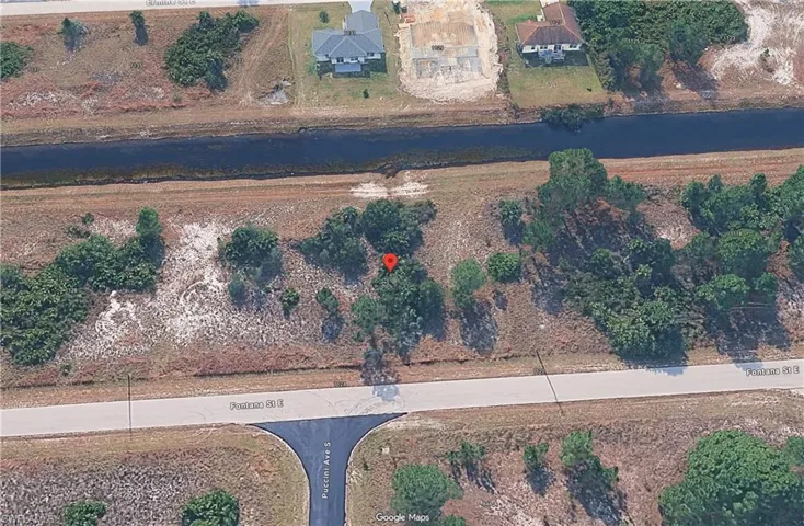 1122 Fontana St E, Lehigh Acres, Florida 33974