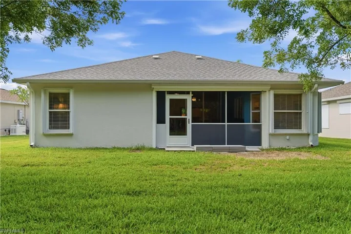 9584 Dunkirk Dr, Fort Myers, Florida 33919
