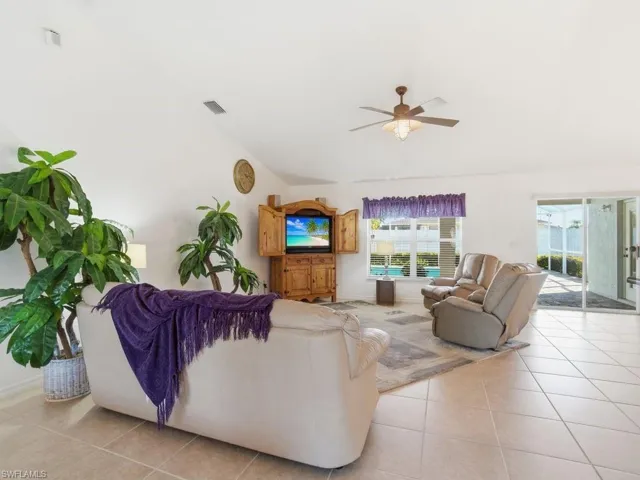4121 SW 6th  AVE, Cape Coral, FL 33914