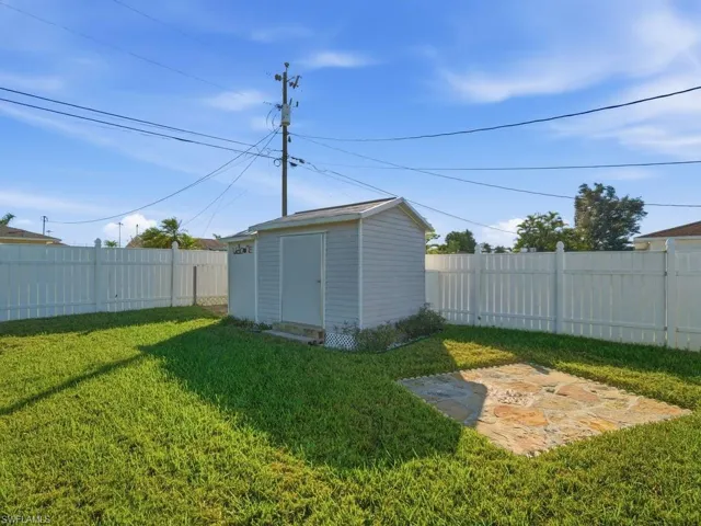 4121 SW 6th  AVE, Cape Coral, FL 33914