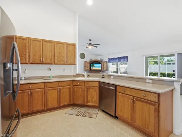 4121 SW 6th  AVE, Cape Coral, FL 33914