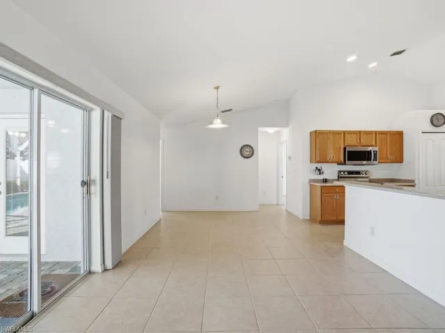 4121 SW 6th  AVE, Cape Coral, FL 33914