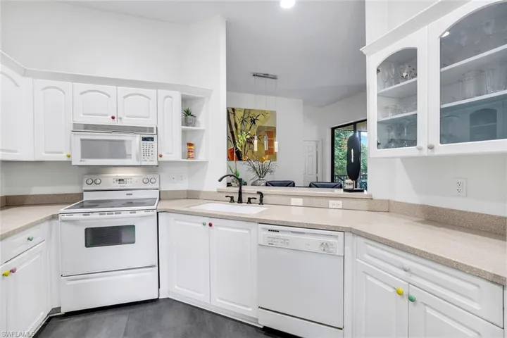 178 Vintage Cir # M202, Naples, Florida 34119