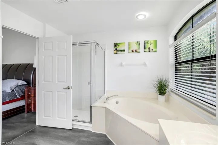 178 Vintage Cir # M202, Naples, Florida 34119