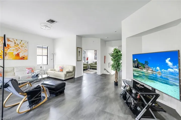 178 Vintage Cir # M202, Naples, Florida 34119