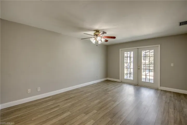 1205 SE 5th  ST, Cape Coral, FL 33990