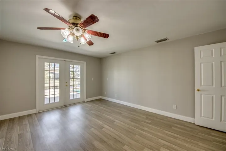 1205 SE 5th  ST, Cape Coral, FL 33990
