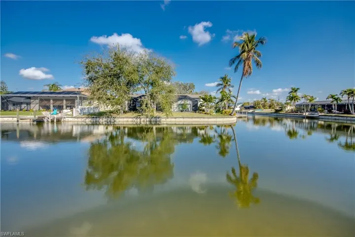 1205 SE 5th  ST, Cape Coral, FL 33990