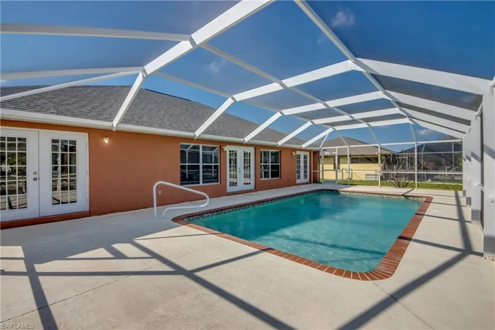 1205 SE 5th  ST, Cape Coral, FL 33990