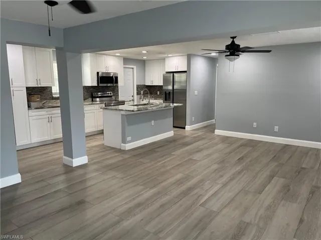 528  14th N ST, Naples, FL 34102