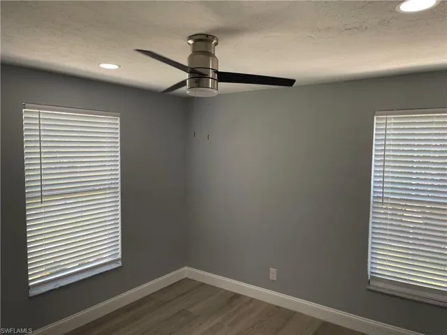 528  14th N ST, Naples, FL 34102