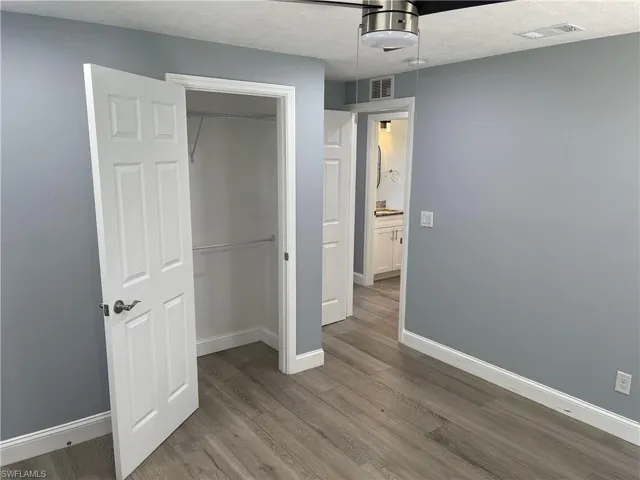 528  14th N ST, Naples, FL 34102