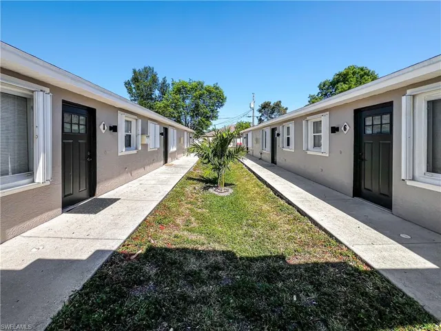 1321 SE 8th  AVE, Cape Coral, FL 33990