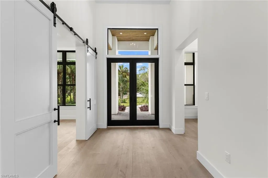 740 13th ST, Naples, FL 34120,225010442