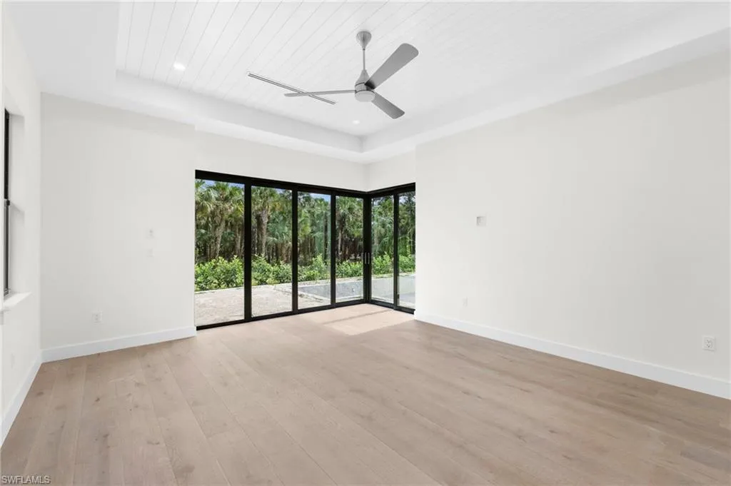 740 13th ST, Naples, FL 34120,225010442