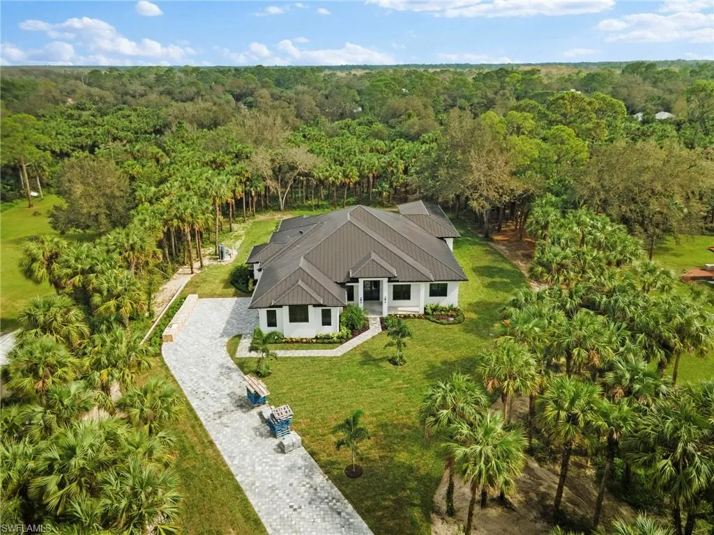 740 13th ST, Naples, FL 34120,225010442