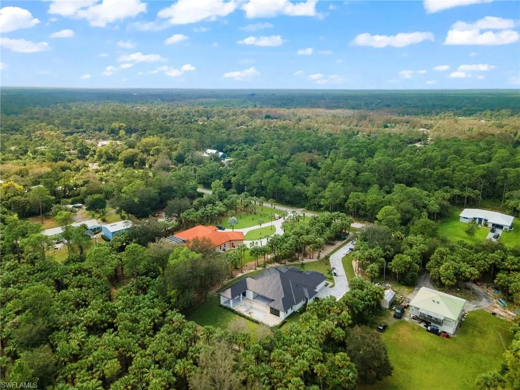 740 13th ST, Naples, FL 34120,225010442
