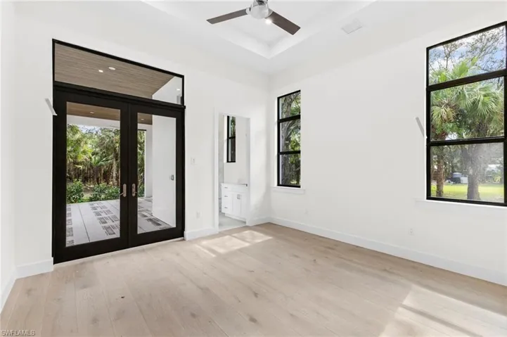 Junior Master Suite