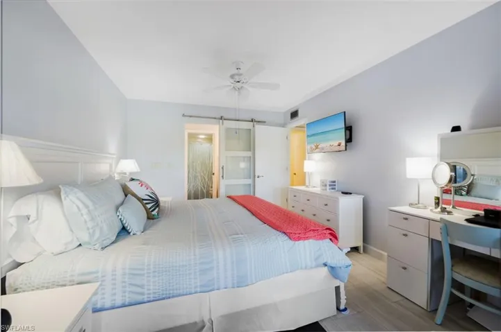 PRIMARY BEDROOM WITH EN SUITE BATHROOM