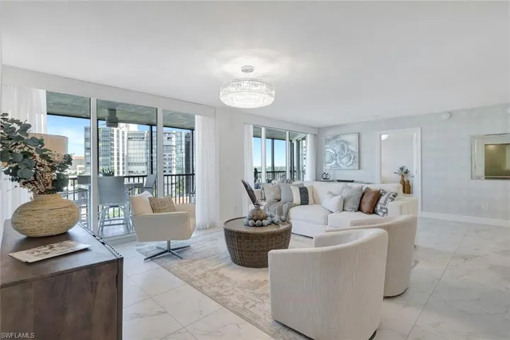 4651 Gulf Shore Blvd 806 - Living Area