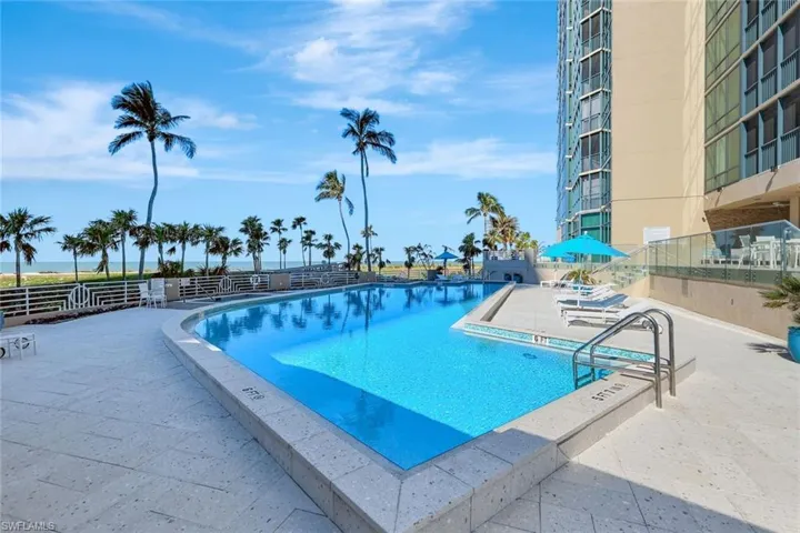 4651 Gulf Shore Blvd 806 - Pool Deck