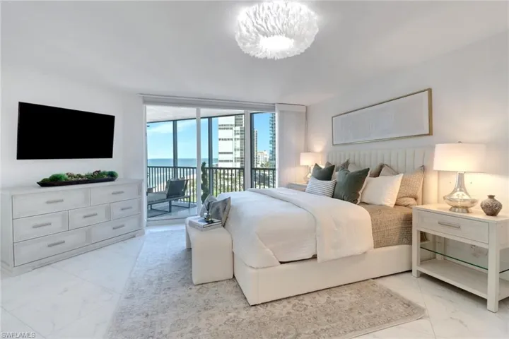 4651 Gulf Shore Blvd 806 - Primary Bedroom