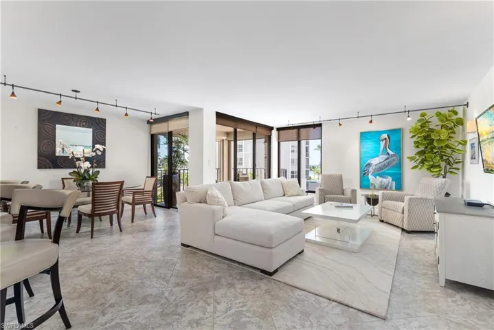 3115 Gulf Shore Blvd N 203s, Naples, Florida 34103