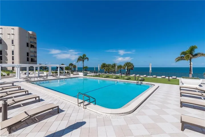 3115 Gulf Shore Blvd N 203s, Naples, Florida 34103