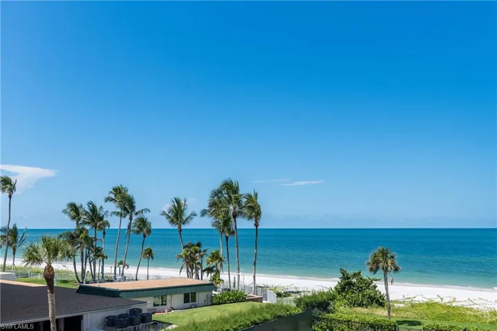 3115 Gulf Shore Blvd N 203s, Naples, Florida 34103