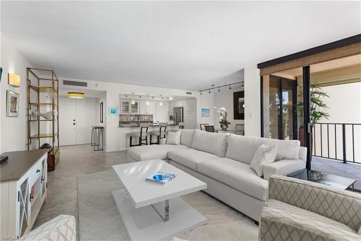 3115 Gulf Shore Blvd N 203s, Naples, Florida 34103