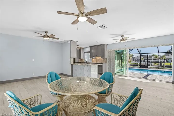 4005 Se 1st Ave, Cape Coral, Florida 33904