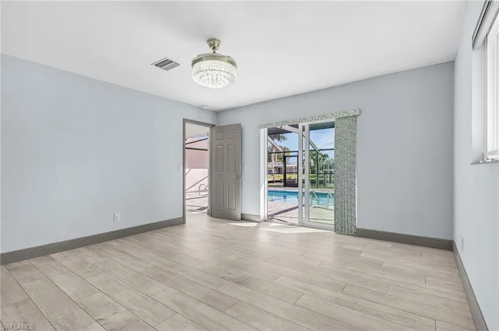 4005 Se 1st Ave, Cape Coral, Florida 33904