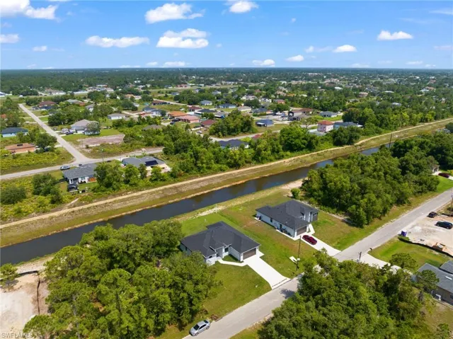 1722  Unice N AVE, Lehigh Acres, FL 33971