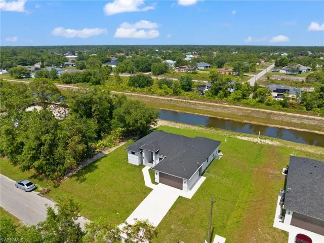 1722  Unice N AVE, Lehigh Acres, FL 33971