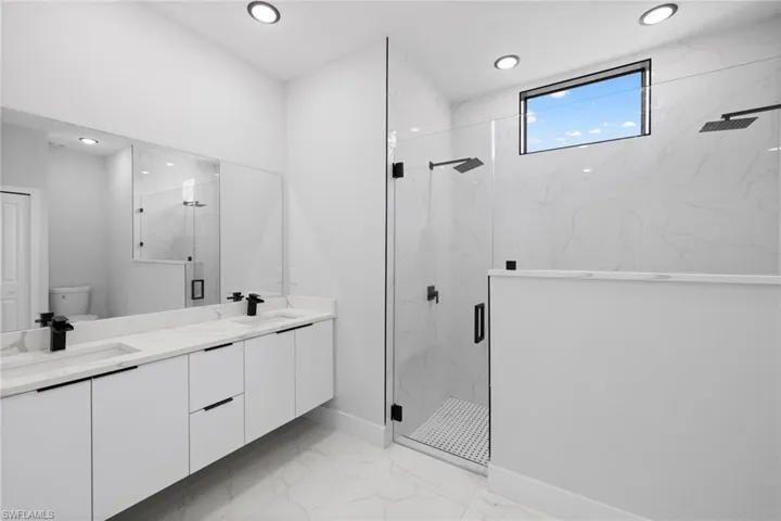1722  Unice N AVE, Lehigh Acres, FL 33971