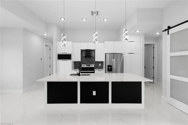 1722  Unice N AVE, Lehigh Acres, FL 33971
